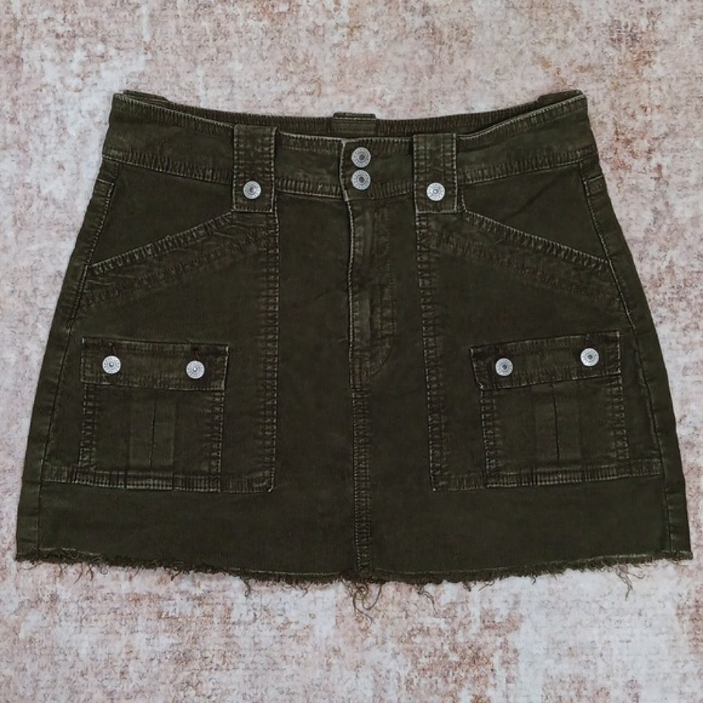 AE Green Corduroy High Rise Mini Skirt Cargo Pocket Womens 8 Y2K